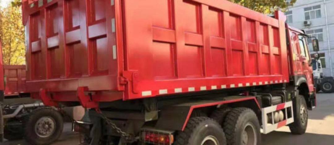 Sinotruk HOWO dump truck
